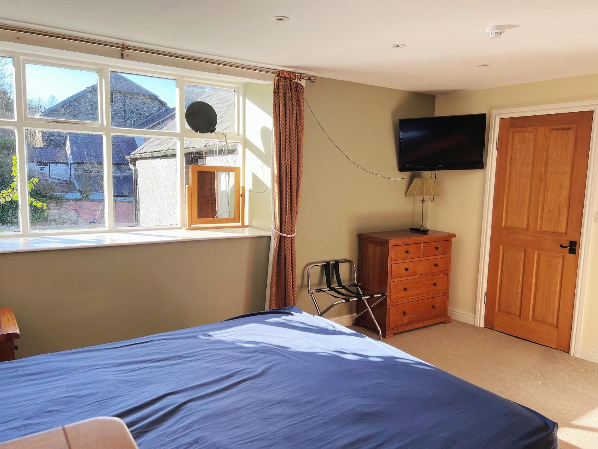 The Crown Hotel Corwen Εξωτερικό φωτογραφία