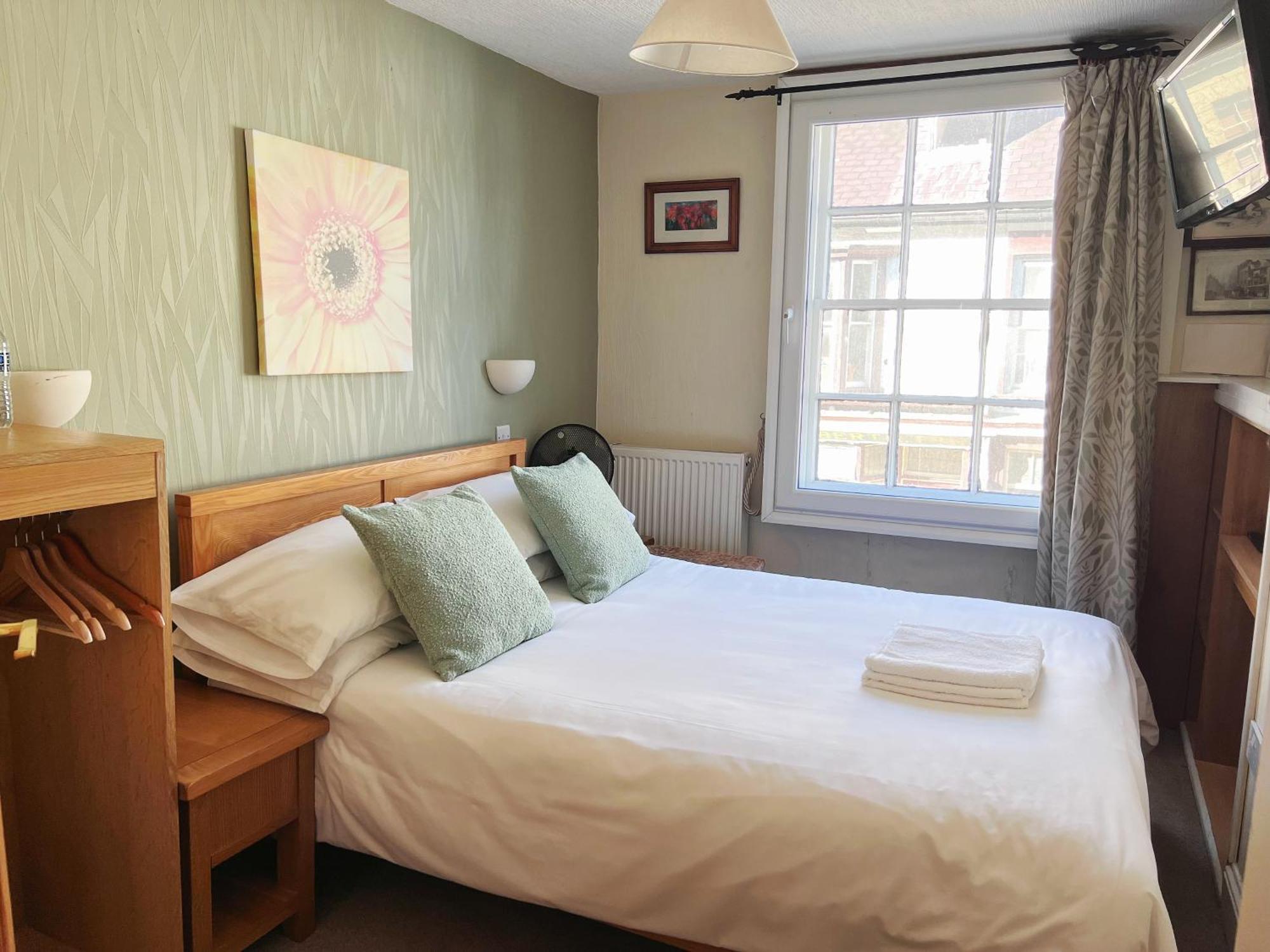The Crown Hotel Corwen Εξωτερικό φωτογραφία